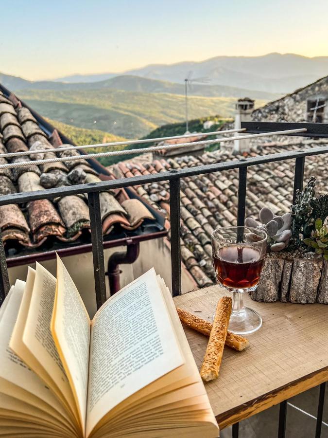 I Due Gradoni Stone House Apartman Pacentro Kültér fotó